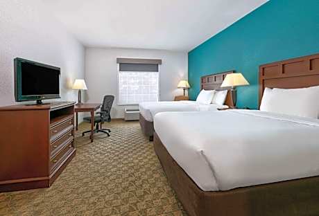 2 Queen Beds Non-Smoking