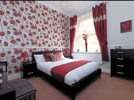 Double room-Standard-Ensuite with Shower