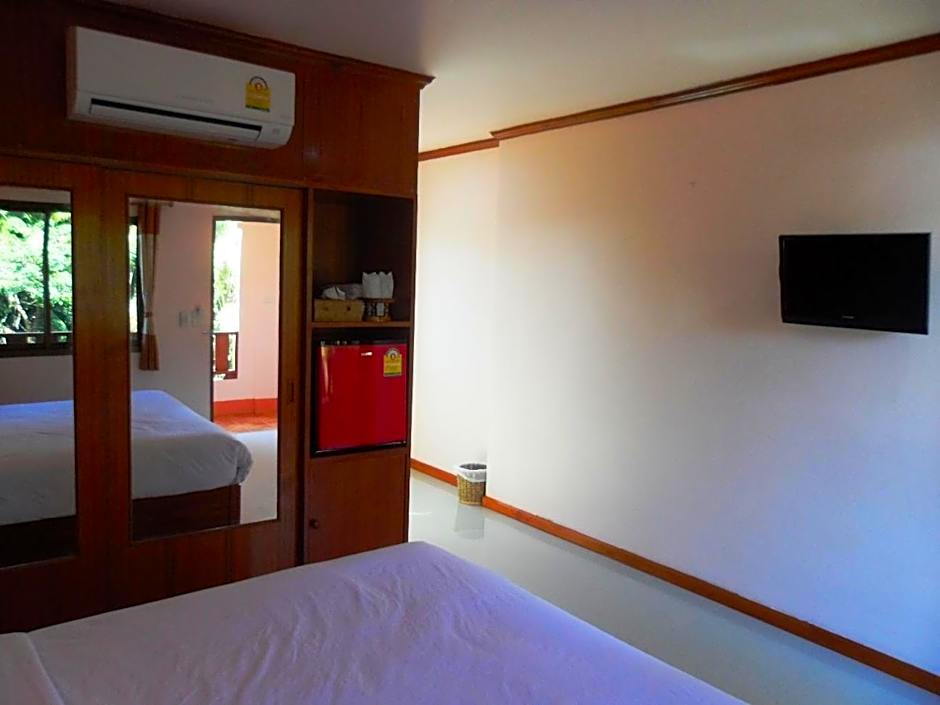 Baan Rom Mai