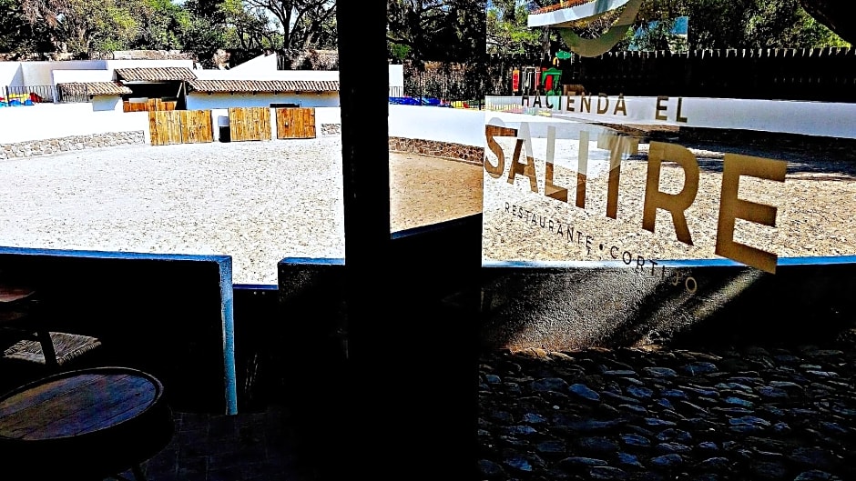Collection O Hacienda El Salitre
