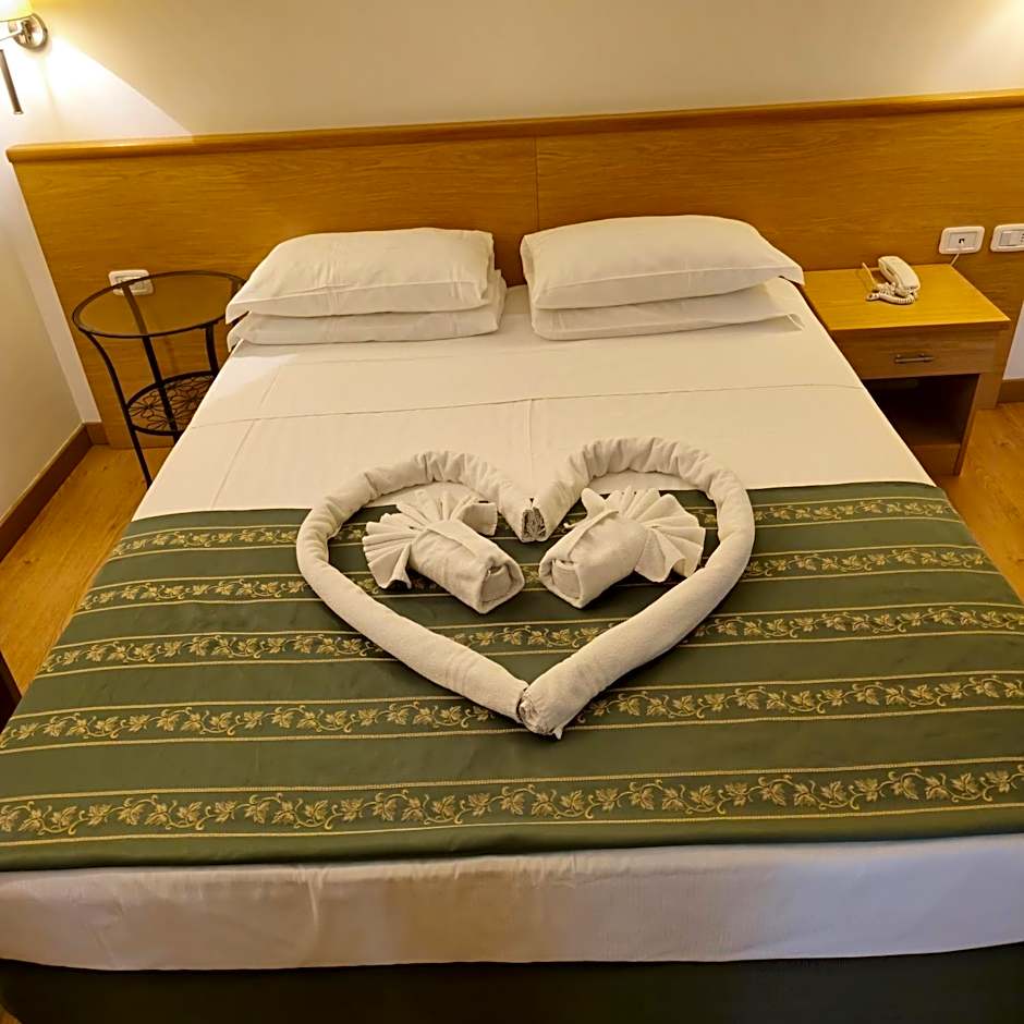 Hotel Marco Polo Airport hotel