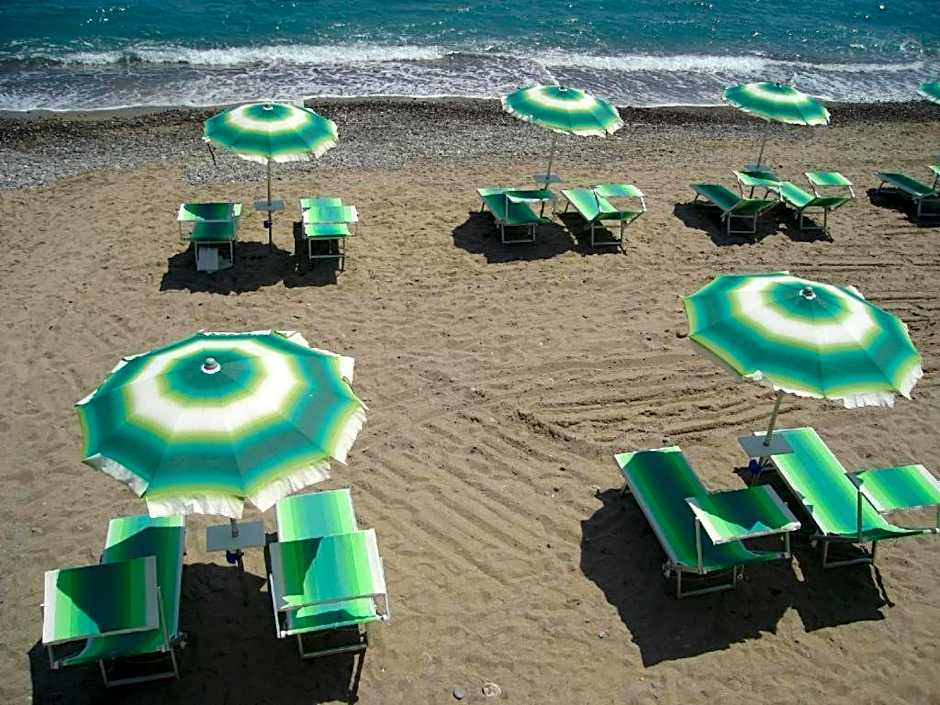 Hotel Lora RDA Luxury