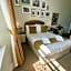 Riviera Lodge Hotel