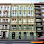 Hotel Noir
