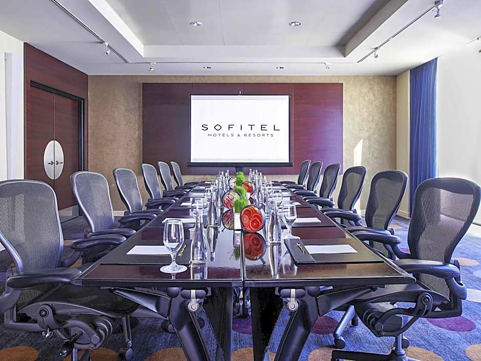 Sofitel Chicago Magnificent Mile