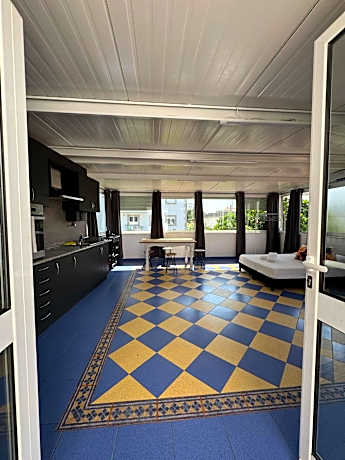 Deluxe King Studio