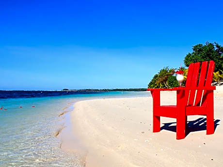 Stevensons At Manase Beach Resort