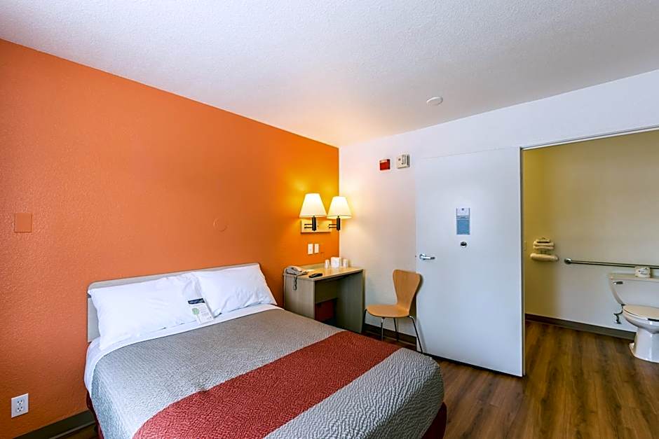 Motel 6-Klamath Falls, OR