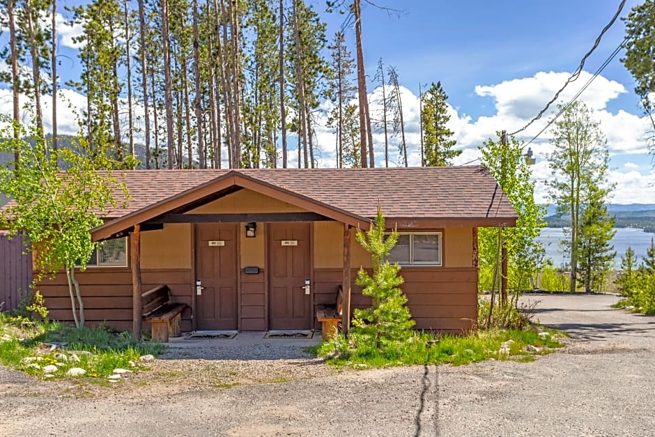 Grand Lake Lodge