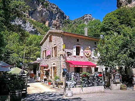 Logis Hotel Le Moulin De La Pipe