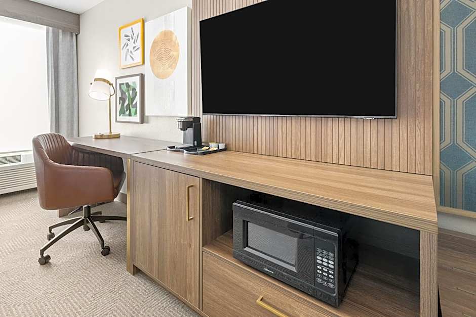 Holiday Inn & Suites Columbia Northeast By IHG