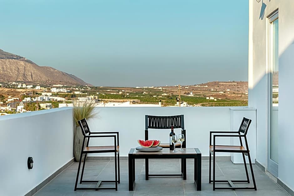 Alafropetra Luxury Suites