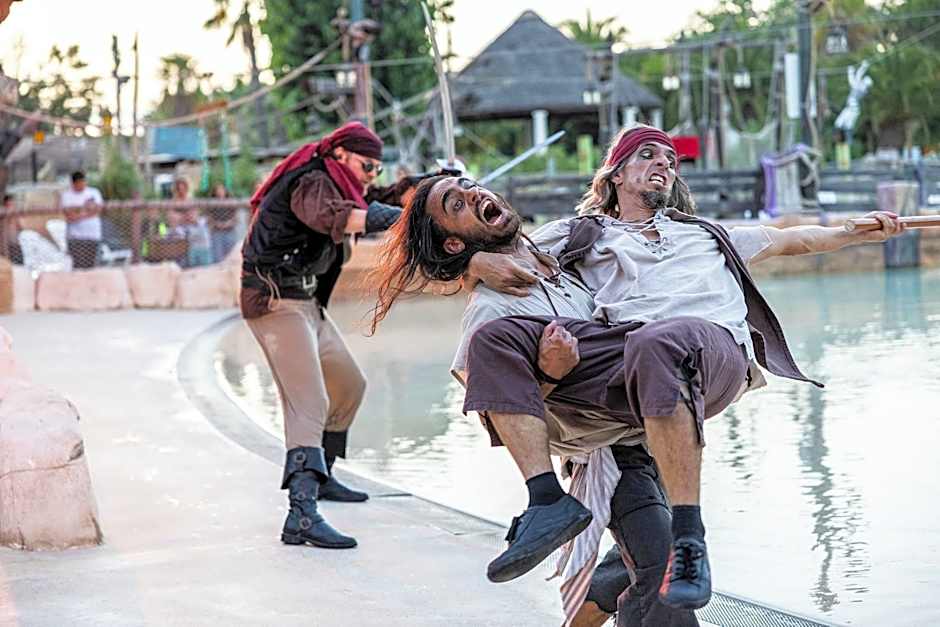 Hotel Pirates World