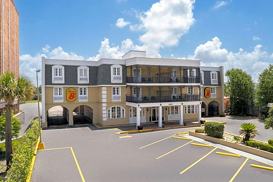 Super 8 by Wyndham New Orleans