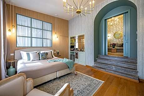 Suite with Spa Bath