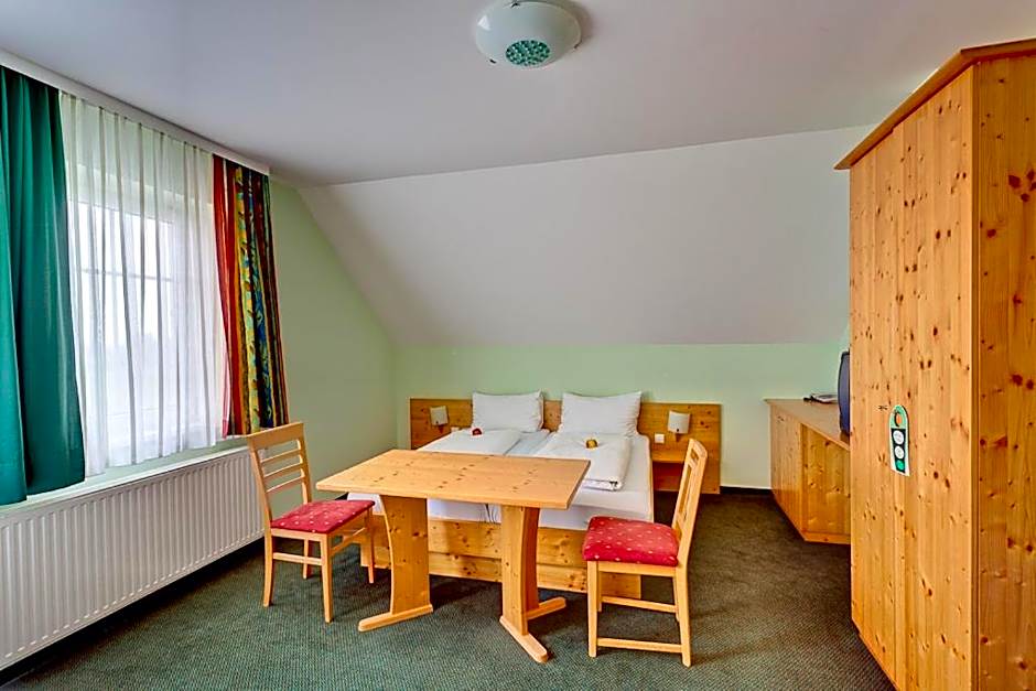 Pension Sonnengarten & Therme included - auch am An- & Abreisetag!