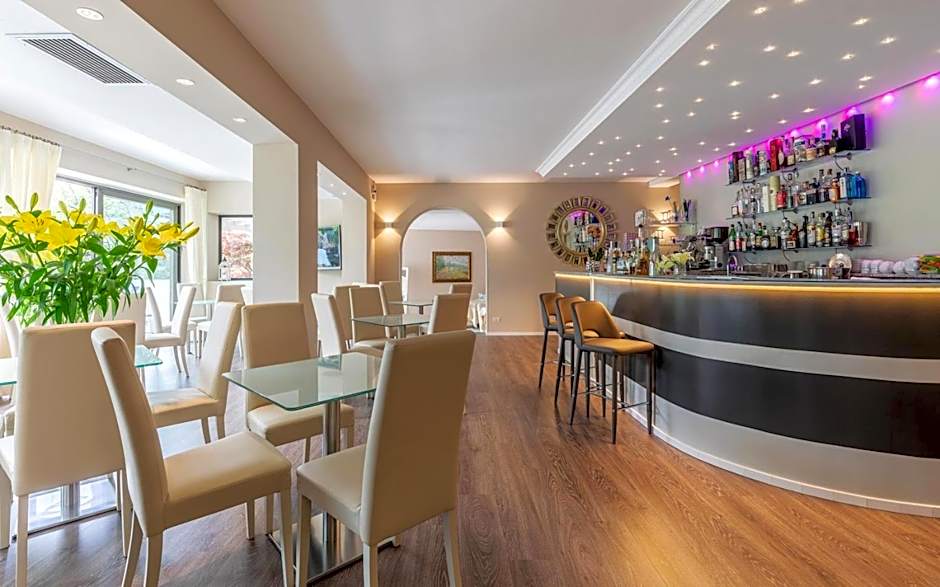 Hotel La Gardenia & Villa Oleandra