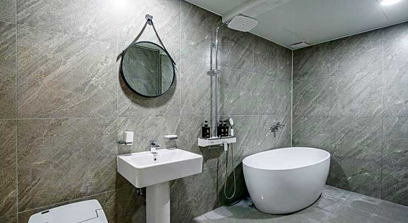 Dongducheon G7 Hotel