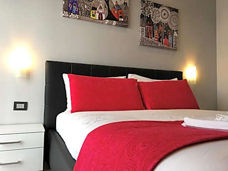 Deluxe Double or Twin Room with City View