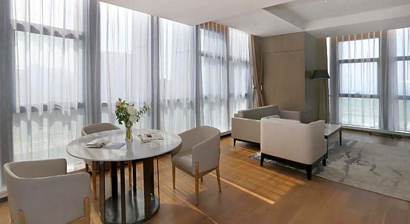 Novotel Deqing
