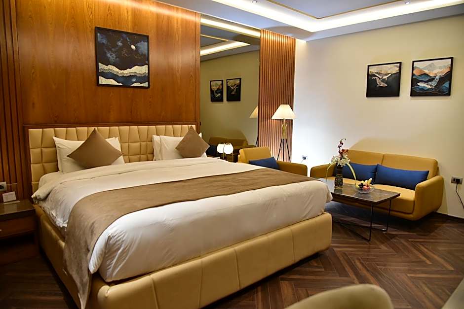Photo 1 of 6 of 1 King Bed Suite