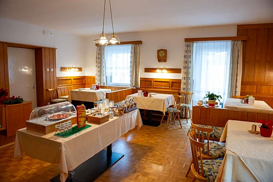 Garni Hofer