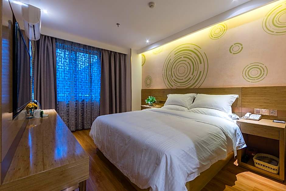 GreenTree Inn Xi'an Xincheng District Raily Station Wukou Metro Station Hotel