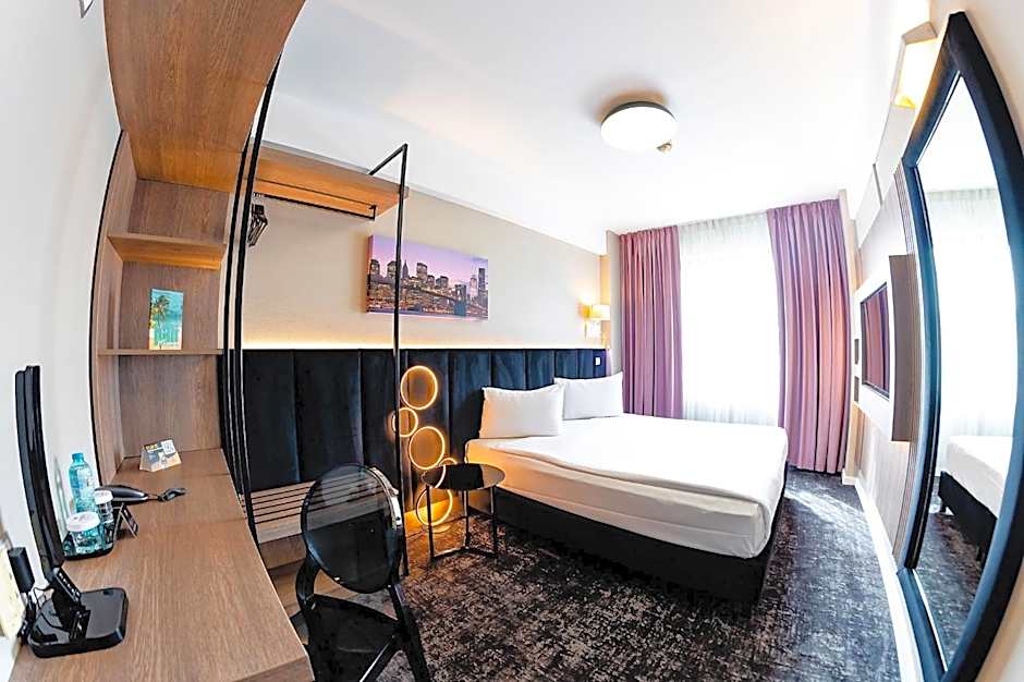 Business Hotel Conference Center & Spa