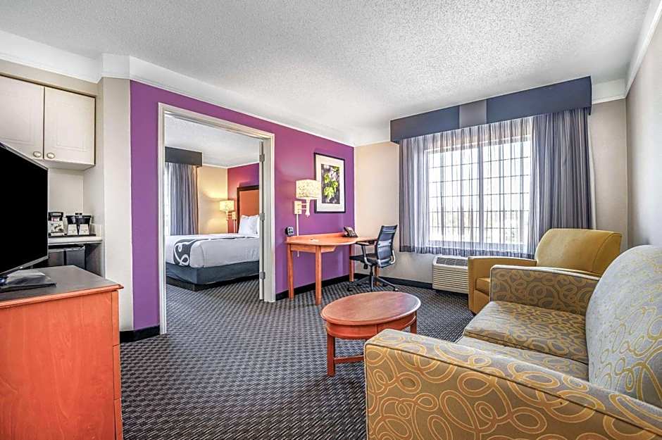 La Quinta Inn & Suites by Wyndham Myrtle Beach Broadway Area