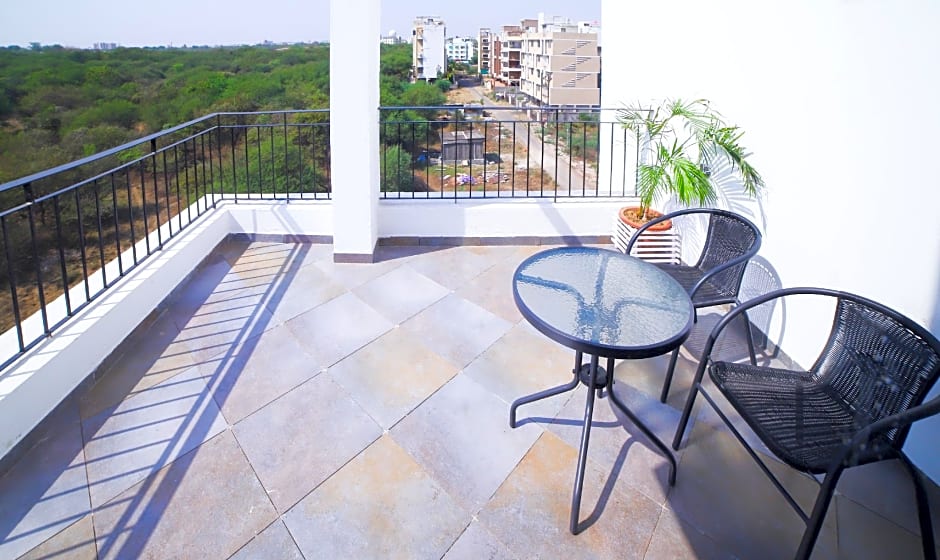 Treebo Chalets, Nagpur Airport