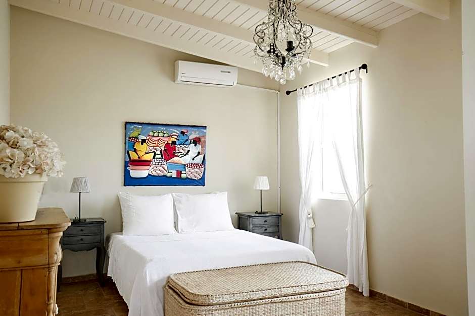Ocean Breeze Boutique Hotel & Marina