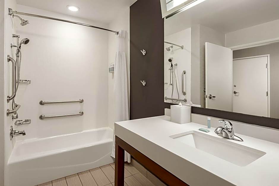 Courtyard by Marriott Columbus Phenix City/Riverfront