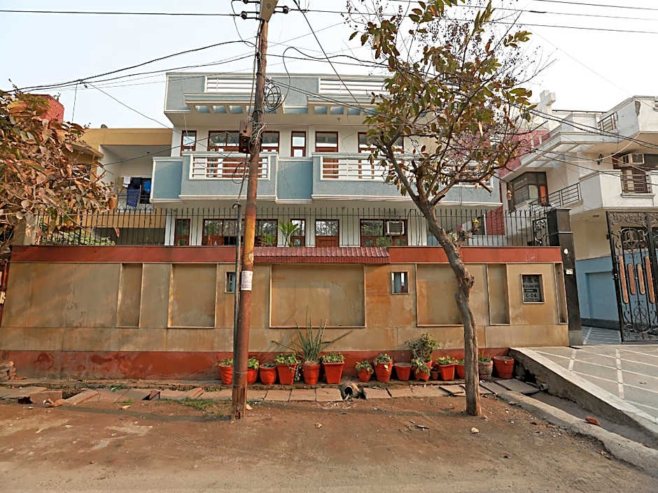 Hotel Sun Palace Residency By OYO Rooms – Noida, DC