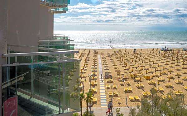 Hotel Nizza Frontemare Superior 3 Stelle