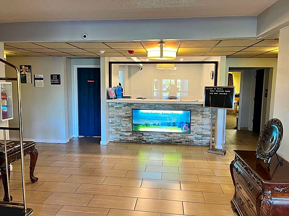 Studio 6 Suites Springfield, OH