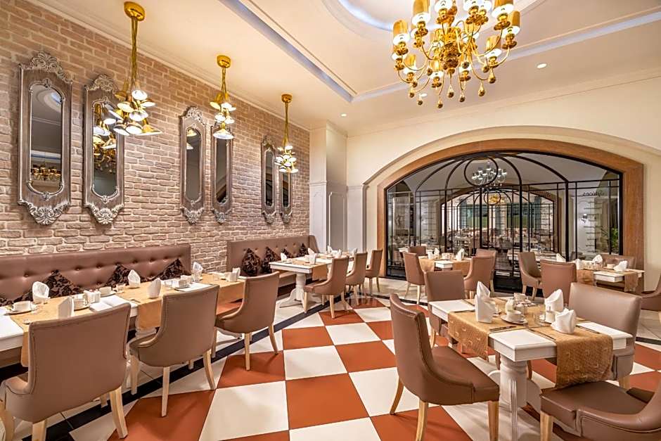 Delphin Imperial Lara