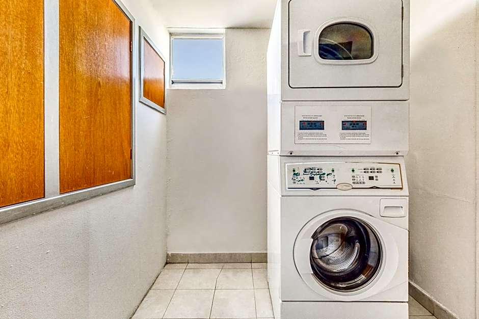 One San Luis Potosi Glorieta Juarez