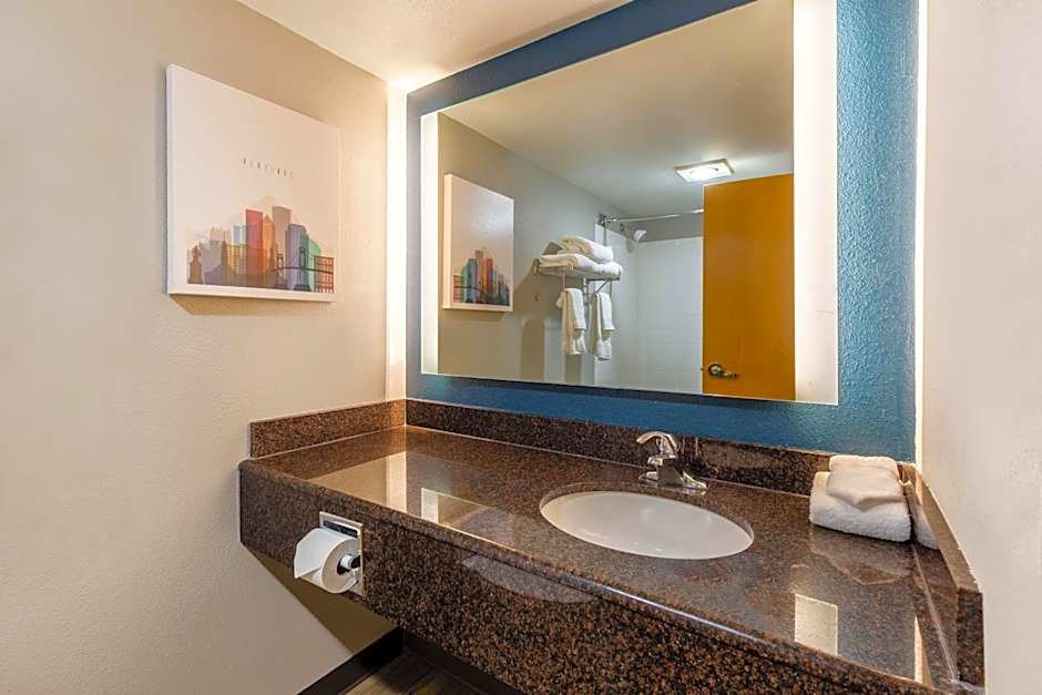 La Quinta Inn & Suites by Wyndham Vancouver