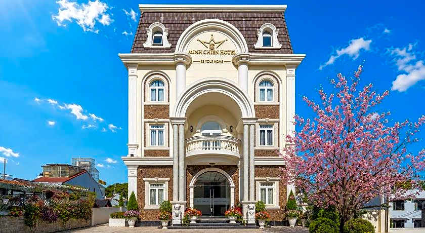 MINH CHIEN Hotel