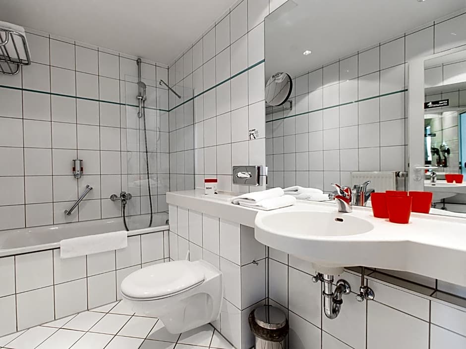 DORMERO HOTEL DRESDEN AIRPORT