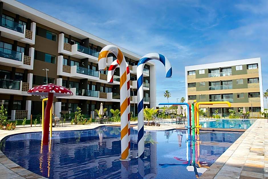 Charmoso Estúdio em Muro Alto com Vista para piscina