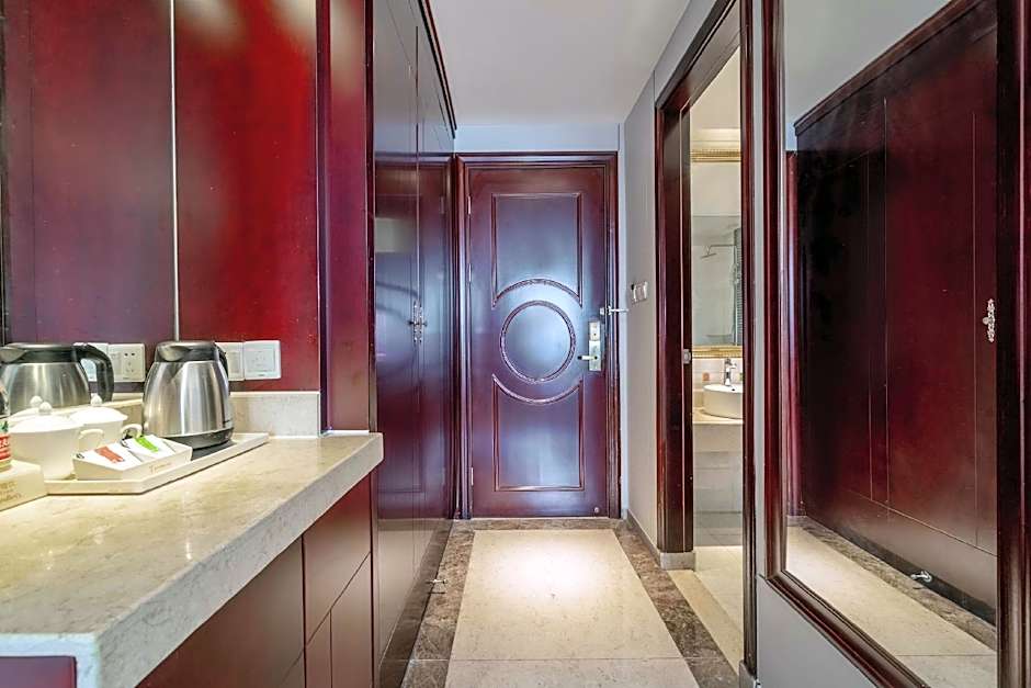 Vienna International Shanghai Pudong Xinchang