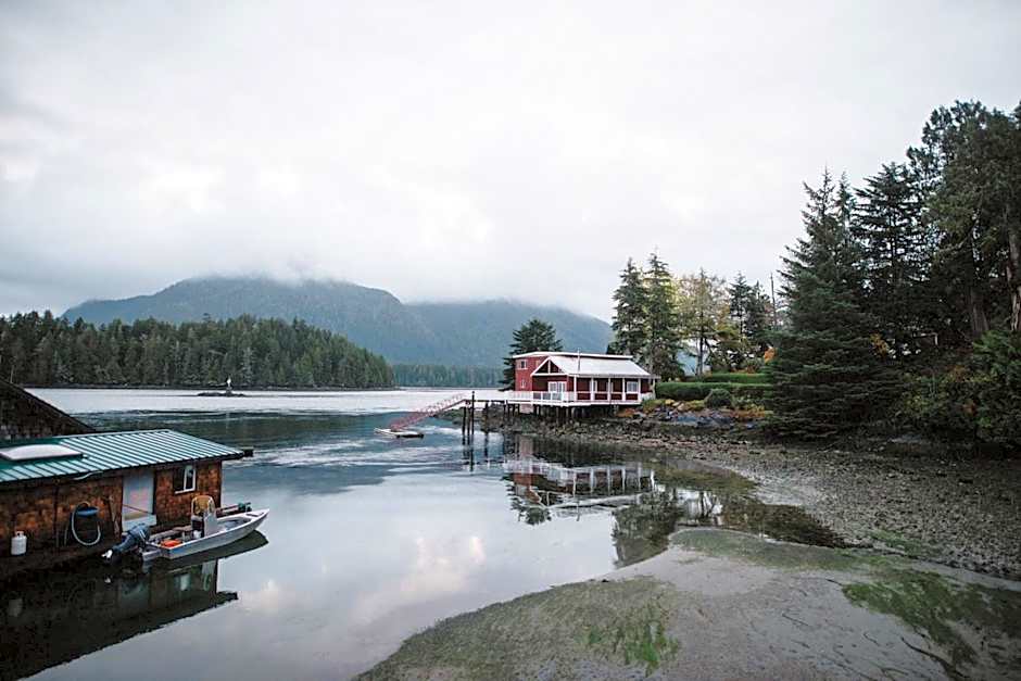 The Shoreline Tofino