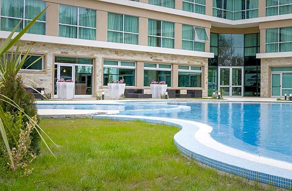 Howard Johnson Neuquen