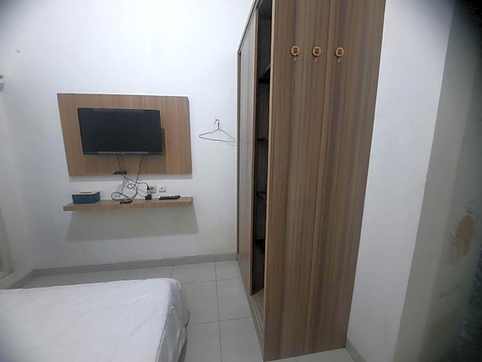 OYO 93870 Damai Guest House Cirebon