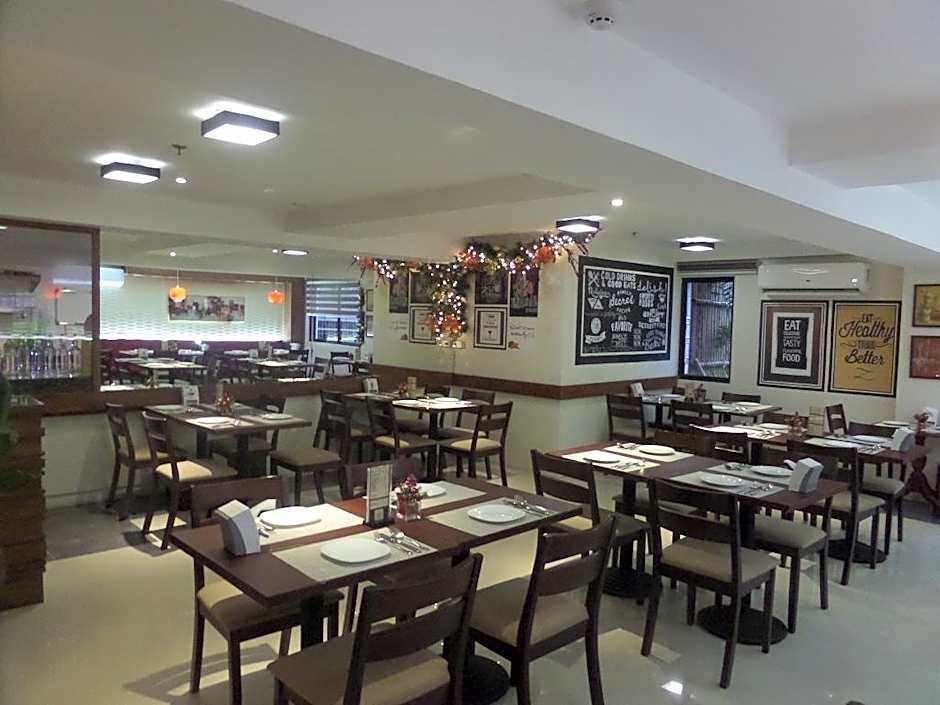 Royal Suites Condotel