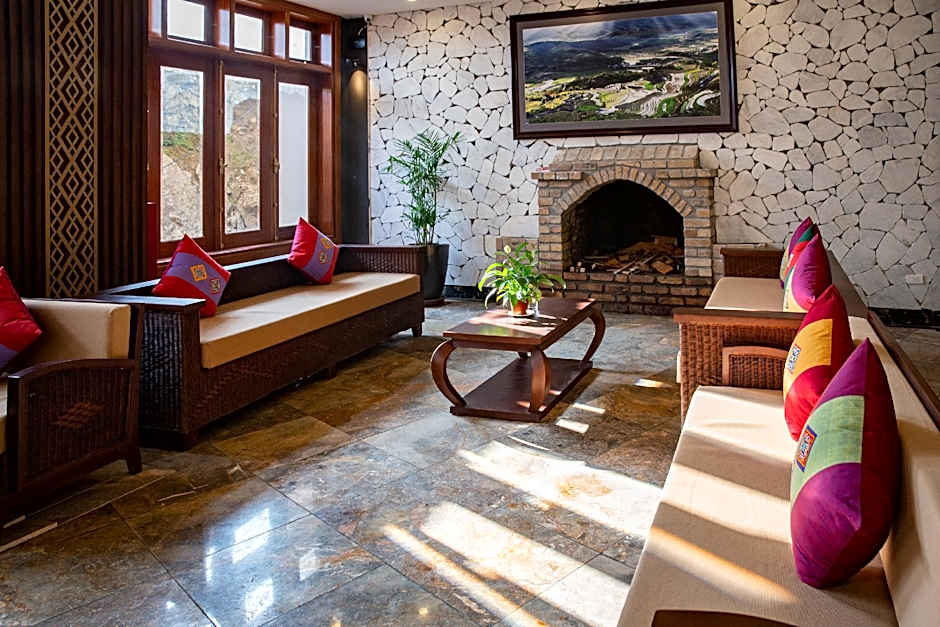 The View Sapa Hotel