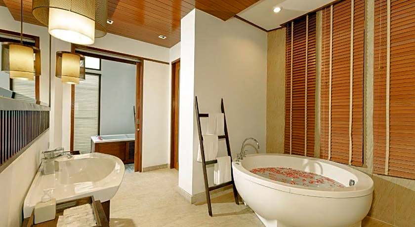 The Sarann Hotel