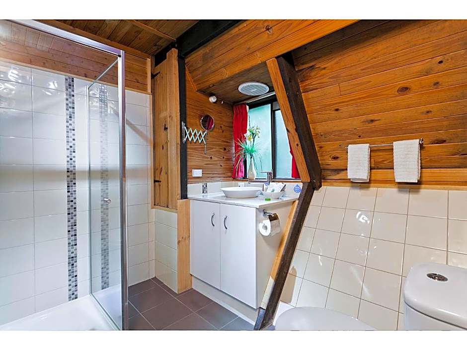 The Mouses House Rainforest Retreat