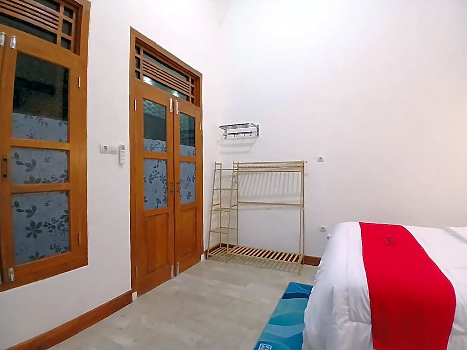 RedDoorz at Ndalem Eyyang Syariah Stasiun Klaten